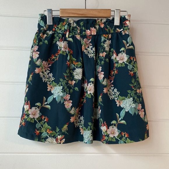 Oasis Fitzwilliam Paperbag A-Line Skirt - Picture 3 of 12